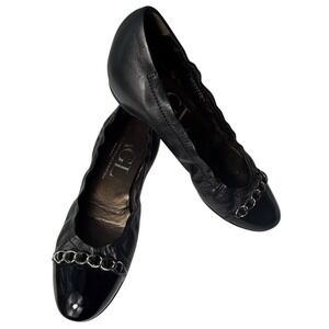 AGL Attilio Giusti Leombruni Black Leather Patent Cap Toe Chain Flats Sz 38.5
